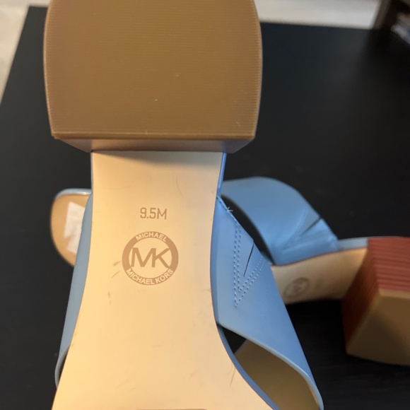 New Michael Kors Abbot Mule - Picture 5 of 6